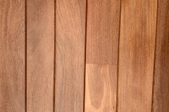 Up-close-shot-of-cumaru-ceiling